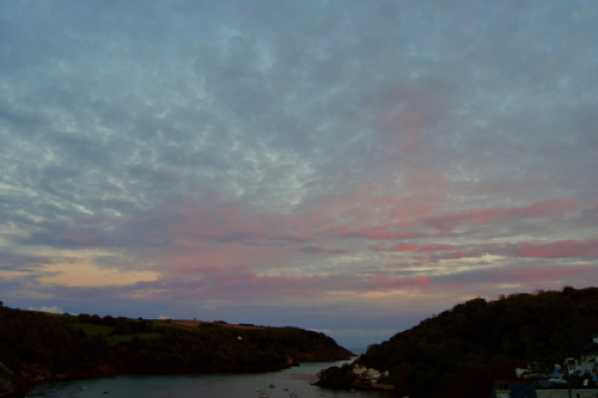 08 October 2020 - 18-43-09

-------------------------------
Pale sunset over the river Dart